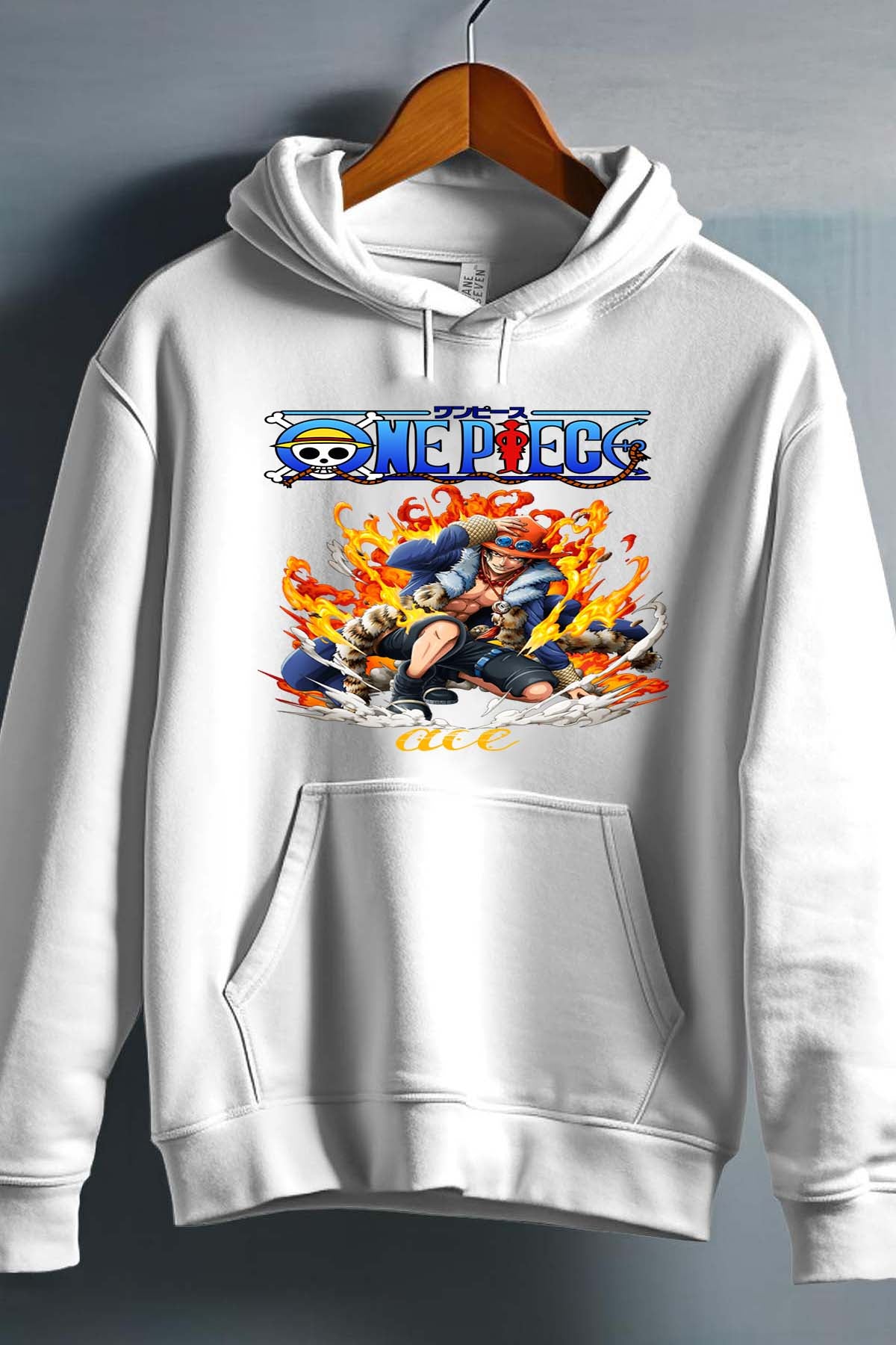 COULEUR:Blanc|Sweat Capuche Garçon | Attack One Piece 06 Blanc