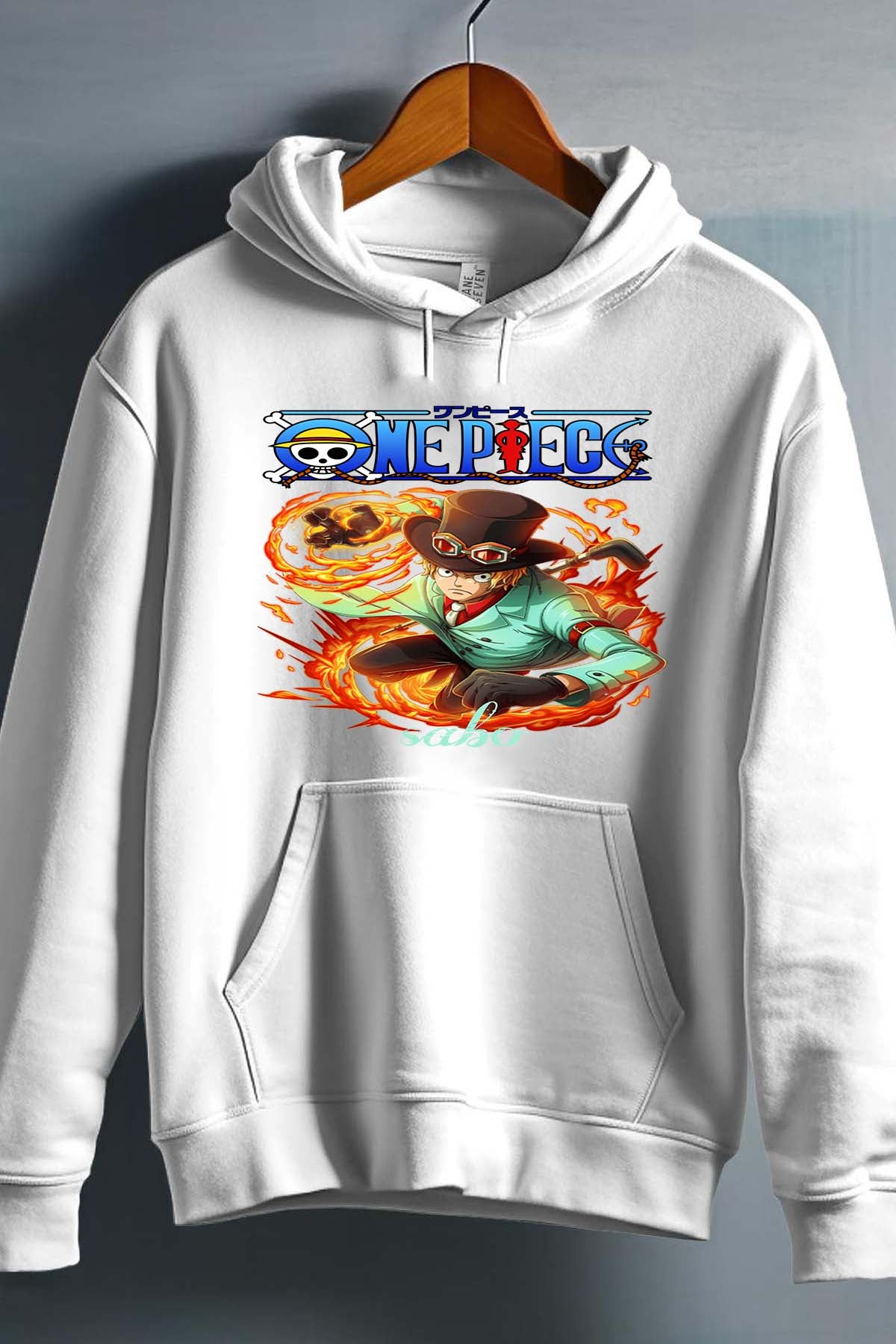 COULEUR:Blanc|Sweat Capuche Garçon | Attack One Piece 08 Blanc