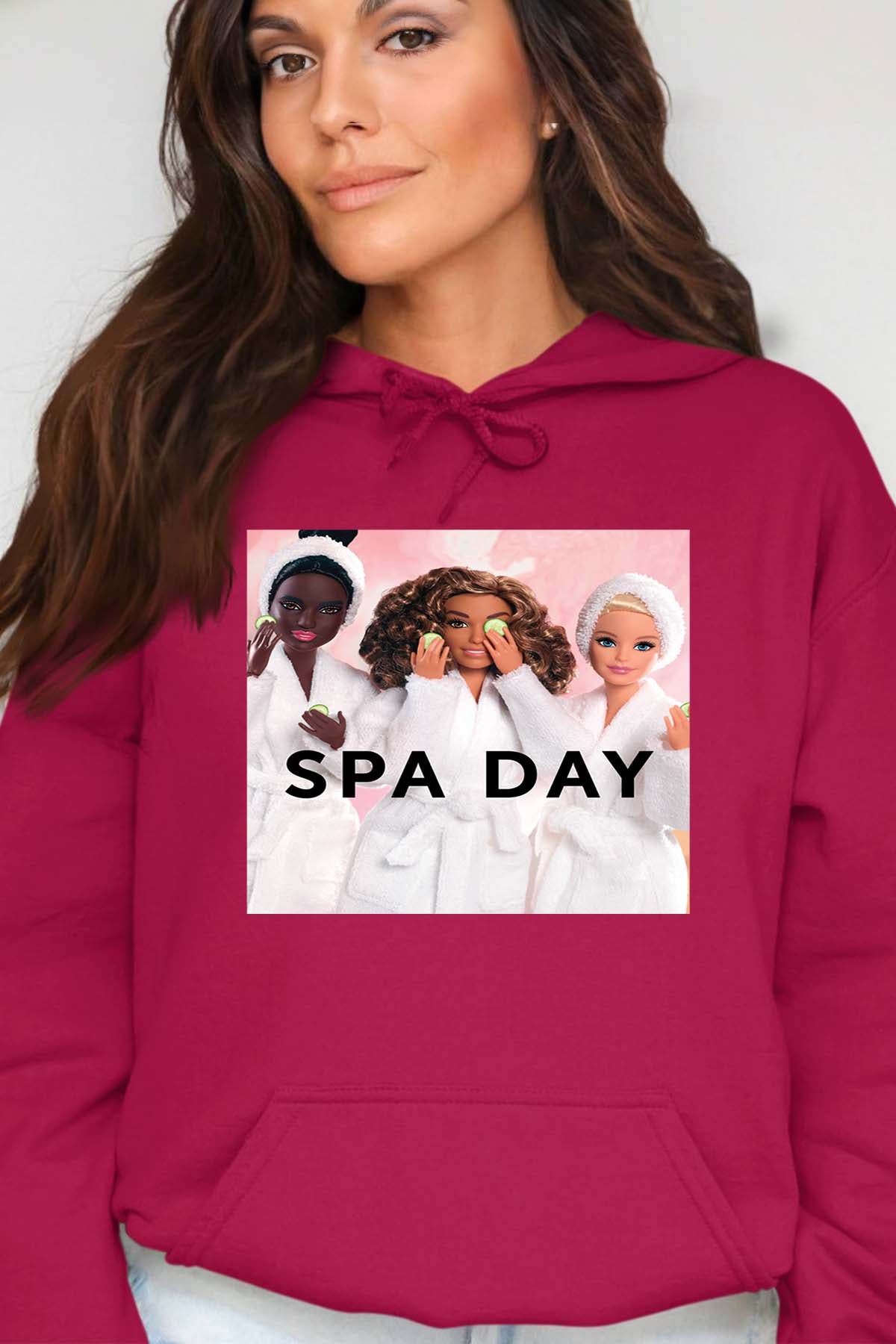 COULEUR:Bordeaux|Sweat Capuche Femme | Barbie Spa Day Bordeaux