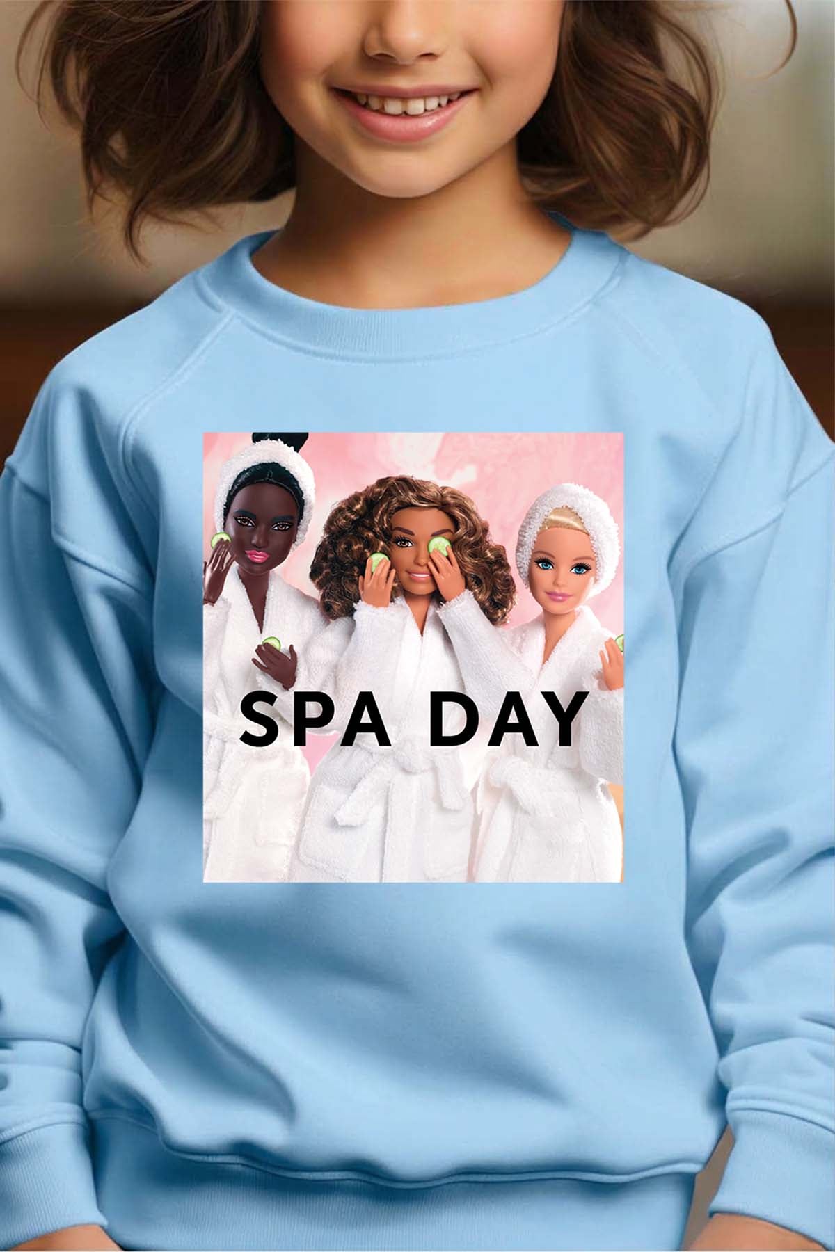 COULEUR:Bleu Ciel|Sweat Col Rond Fille | Barbie Spa Day Bleu Ciel