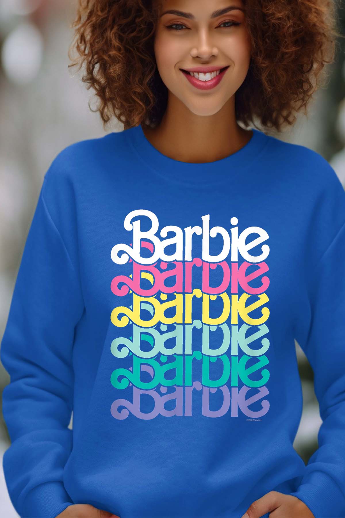 COULEUR:Bleu Roi|Sweat Col Rond Femme | Barbie Stacked Spring Bleu Roi