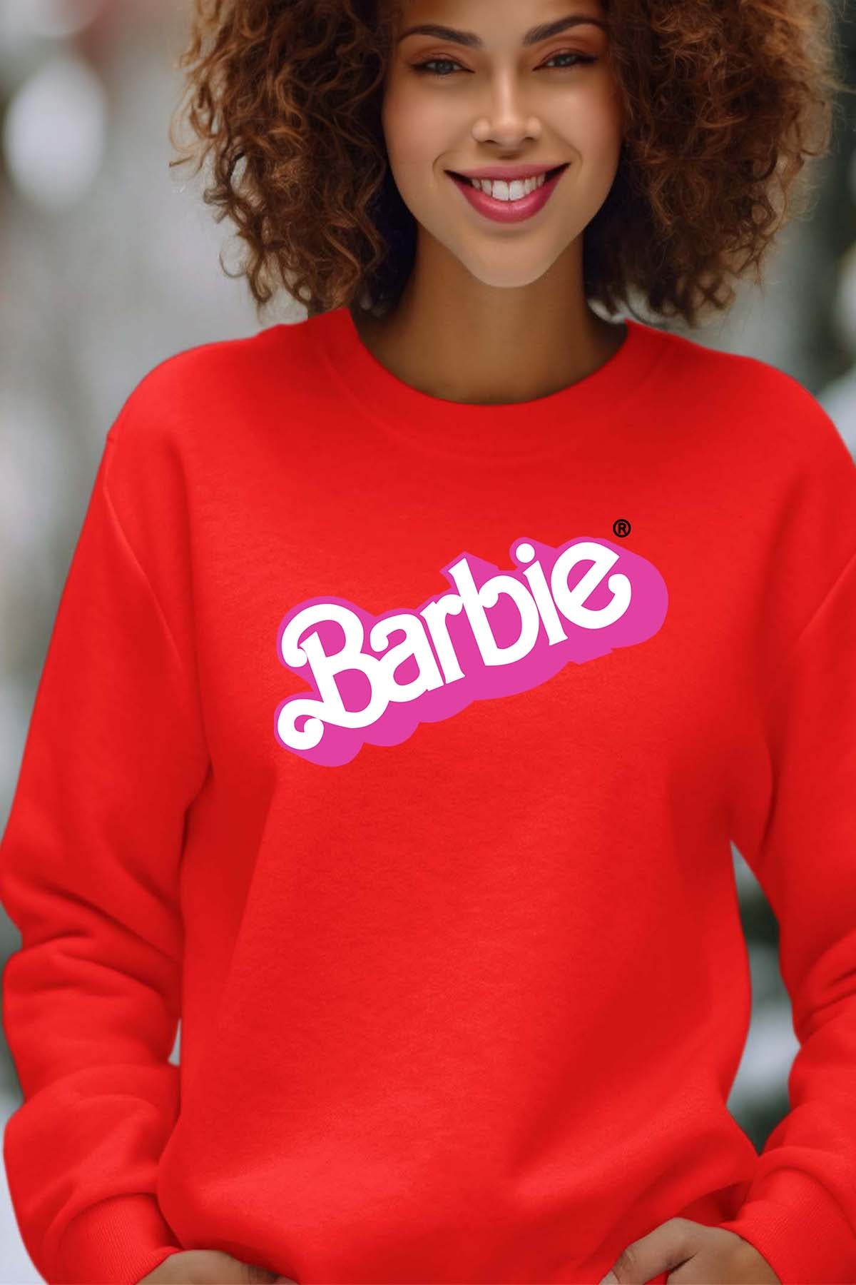COULEUR:Rouge|Sweat Col Rond Femme | Logo barbie Rouge